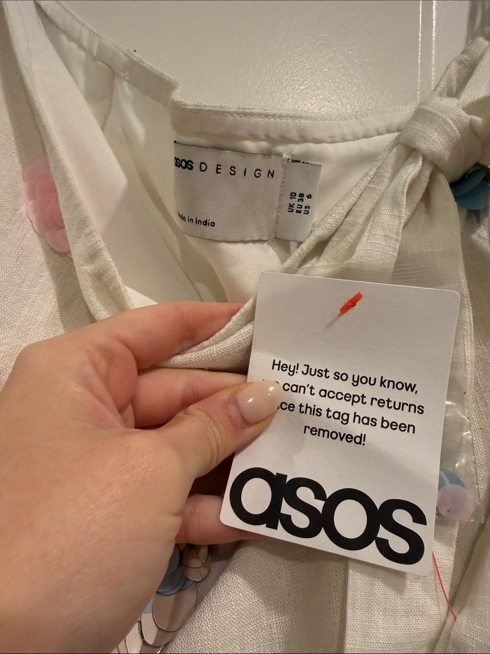ASOS White Mini Skirt with Multicolor Floral Appliqués - Picture 4 of 4